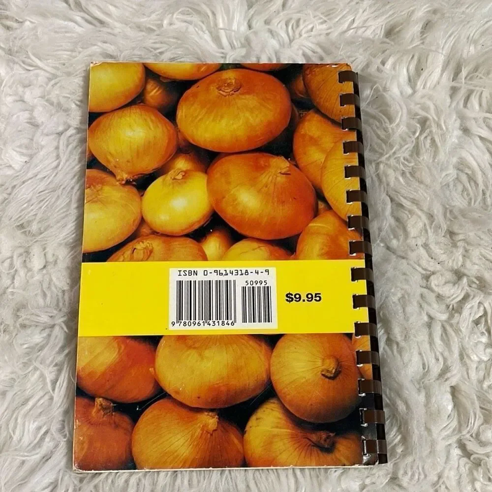Vintage 1980’s Cookbook Sweet Vidalia Onions Blue Ribbon Recipes Evelyn Rogers